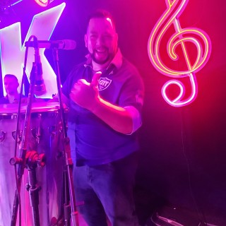 MACKING OFF CLIPE EU E TU